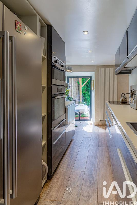 Maison - 210 m² - 7 pièces