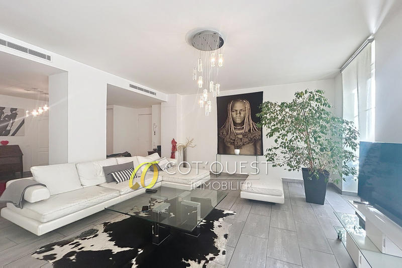 Appartement - 97 m² - 3 pièces