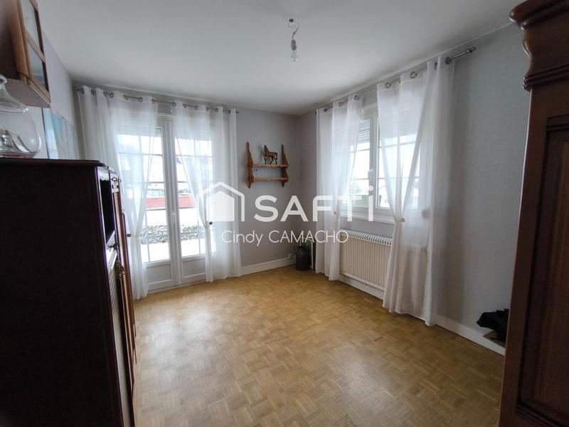 Maison - 169 m² - 8 pièces