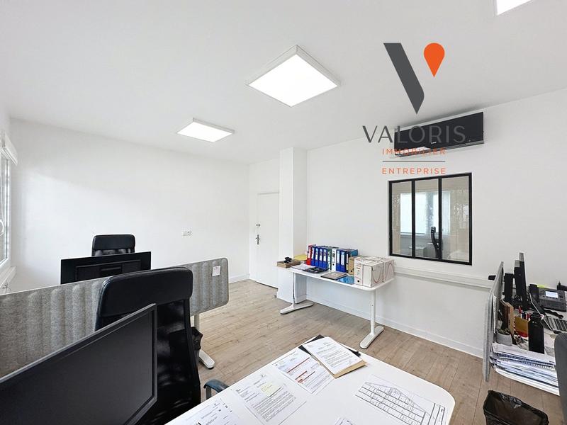 Bureau - 164 m² - 9 pièces