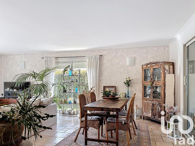 Maison - 200 m² - 6 pièces