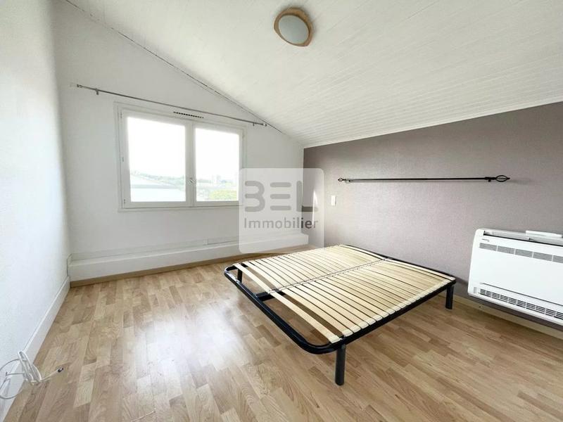 Maison - 163 m² - 7 pièces