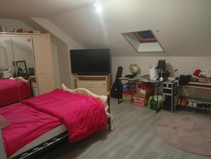 Maison - 220 m² - 4 pièces