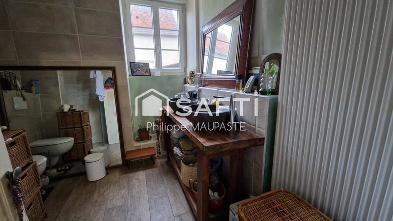 Maison - 215 m² - 10 pièces