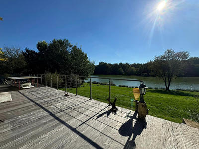 Maison - 278 m² - 10 pièces