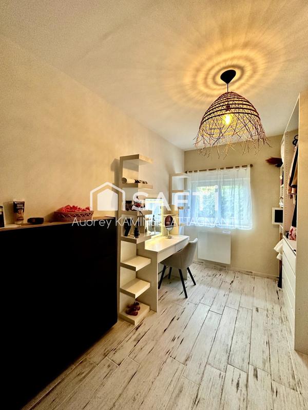 Maison - 145 m² - 8 pièces