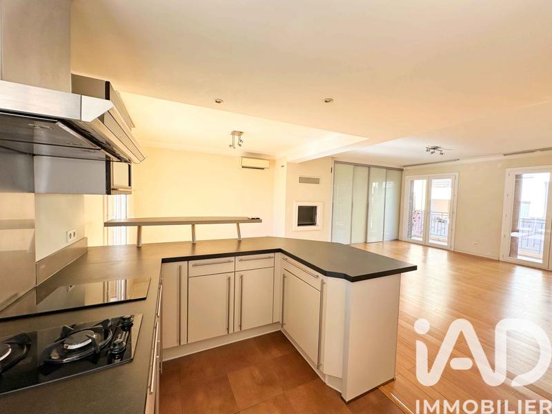 Appartement - 95 m² - 4 pièces