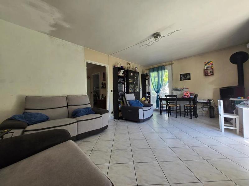 Maison - 95 m² - 5 pièces