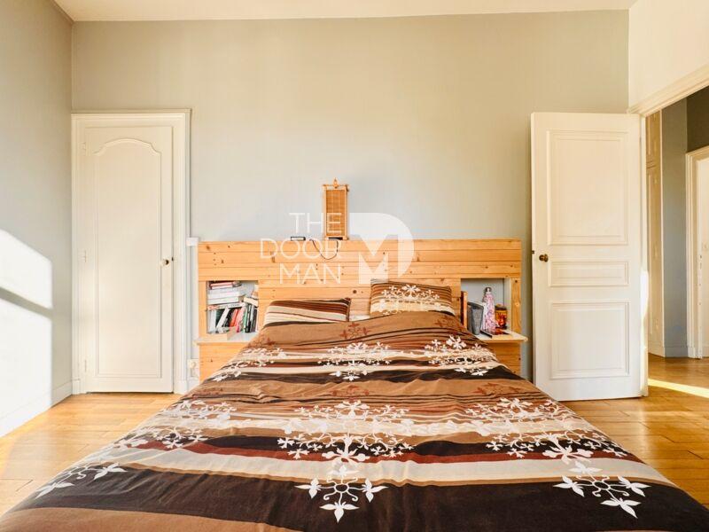 Maison bourgeoise - 144 m² - 9 pièces