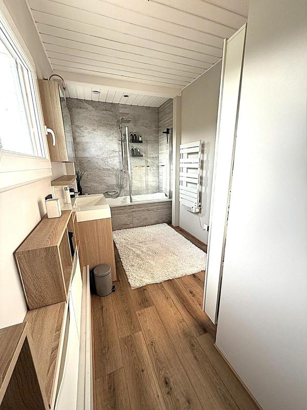 Maison - 104 m² - 4 pièces