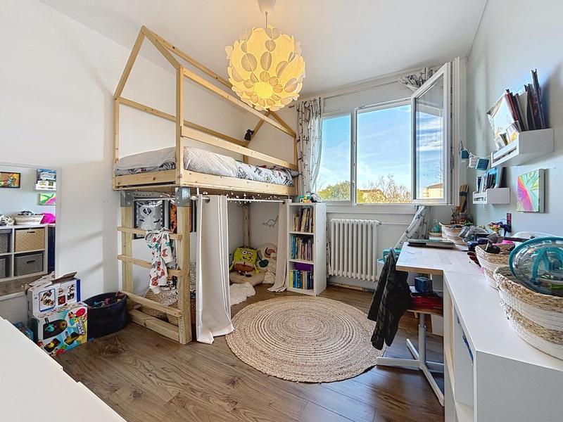 Appartement - 77 m² - 4 pièces