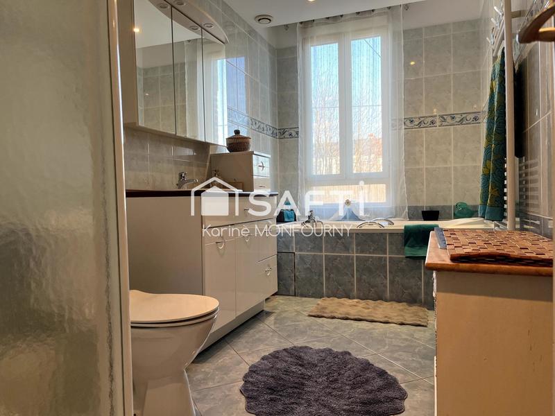 Maison - 155 m² - 7 pièces