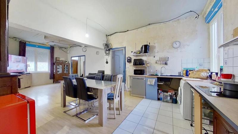 Maison - 180 m² - 6 pièces