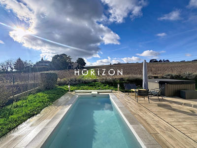 Maison - 103 m² - 5 pièces