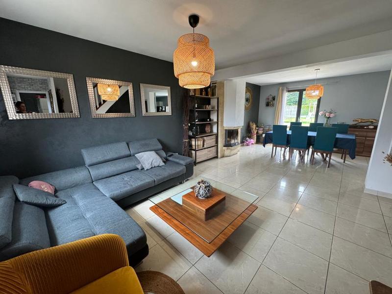 Maison - 104 m² - 6 pièces