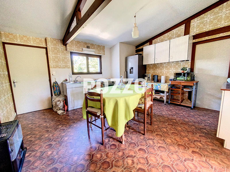 Maison - 202 m² - 9 pièces