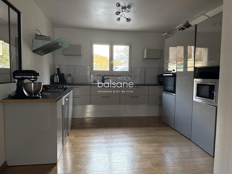 Maison - 103 m² - 5 pièces