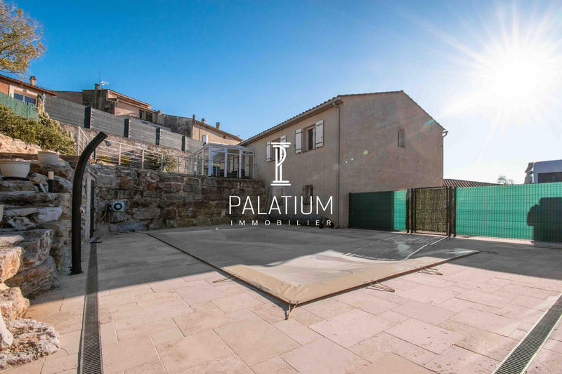 Villa - 155 m² - 7 pièces