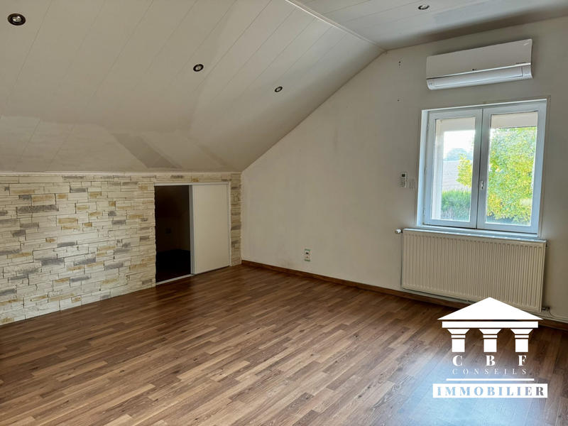 Maison - 159 m² - 7 pièces