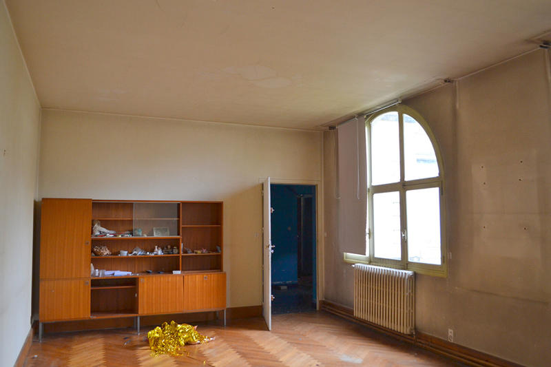 Maison - 240 m² - 9 pièces