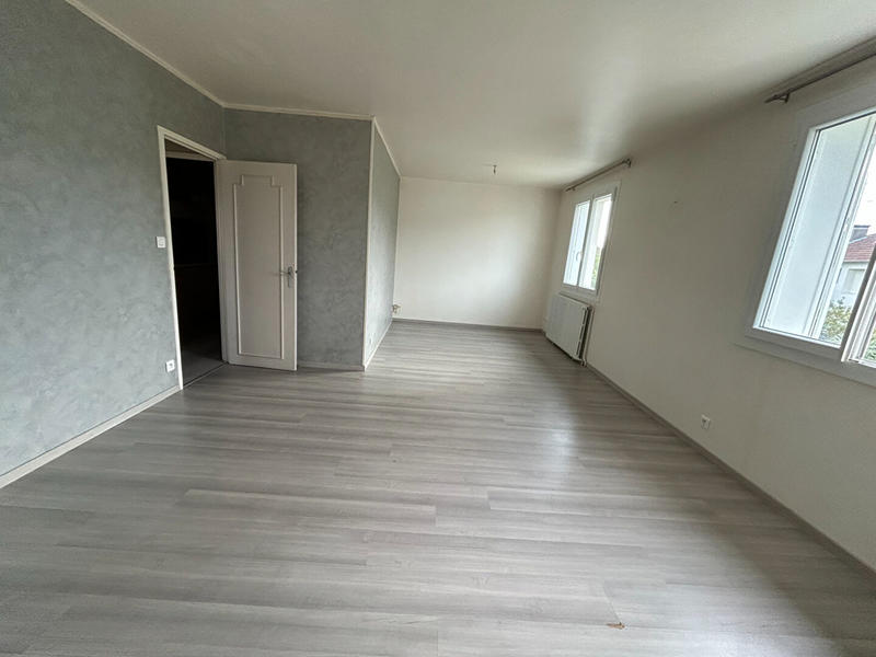 Maison - 75 m² - 5 pièces