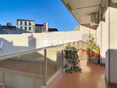 Appartement - 92 m² - 5 pièces