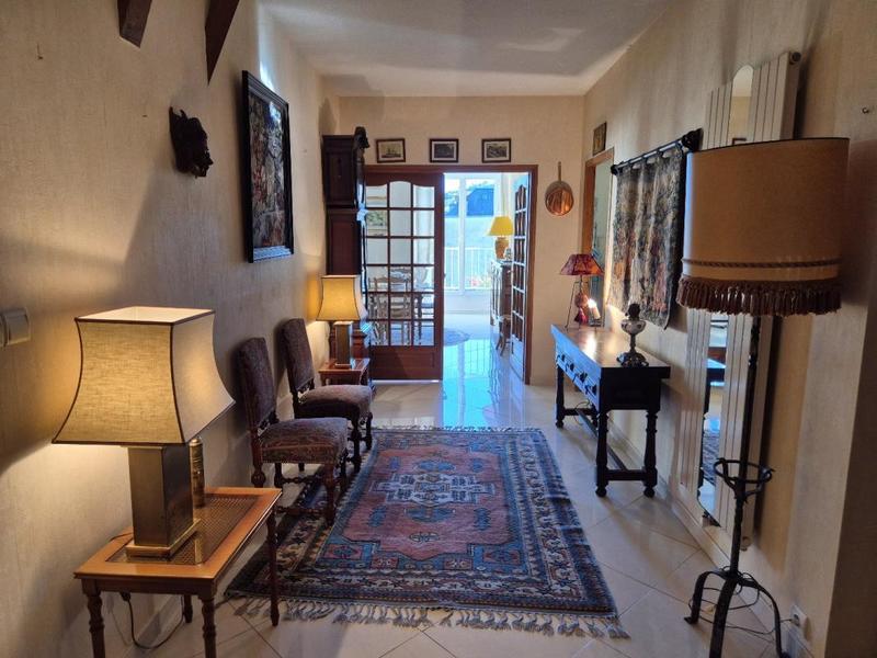 Duplex - 240 m² - 4 pièces