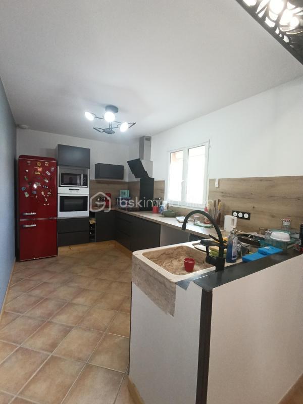 Maison traditionnelle - 100 m² - 5 pièces