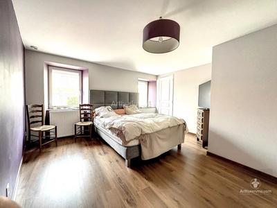 Maison - 122 m² - 4 pièces