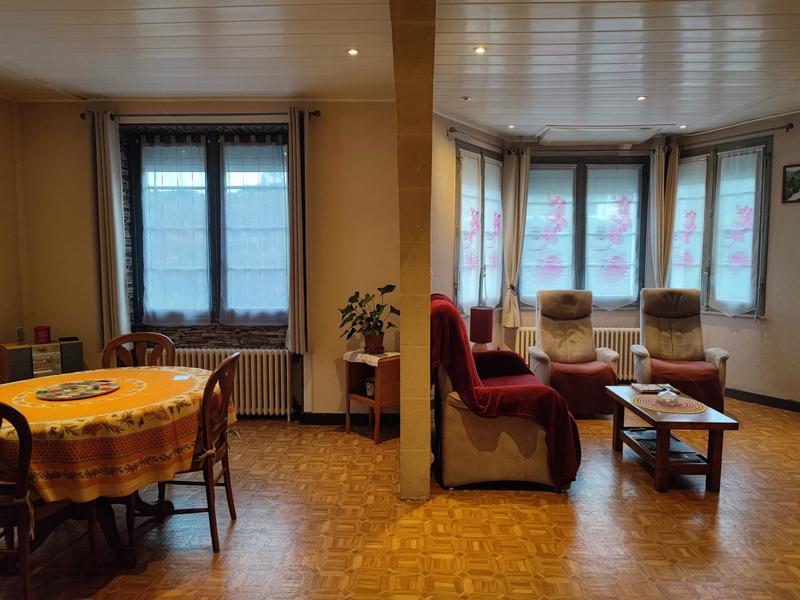 Maison - 91 m² - 5 pièces