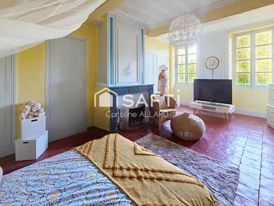 Maison - 332 m² - 15 pièces