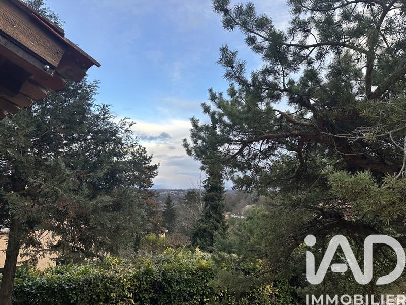 Maison - 141 m² - 6 pièces