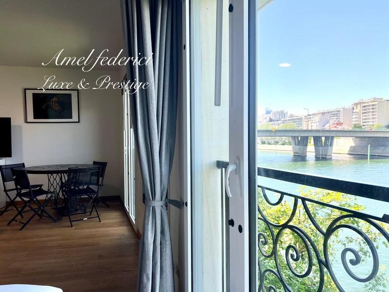 Appartement bourgeois - 57 m² - 3 pièces