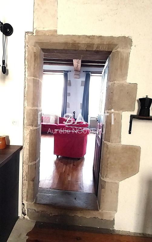 Maison - 320 m² - 12 pièces