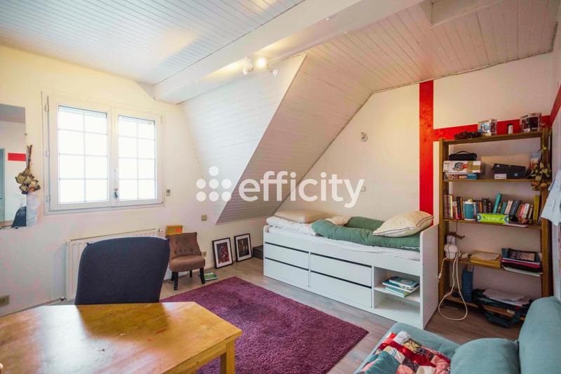 Maison - 170 m² - 8 pièces