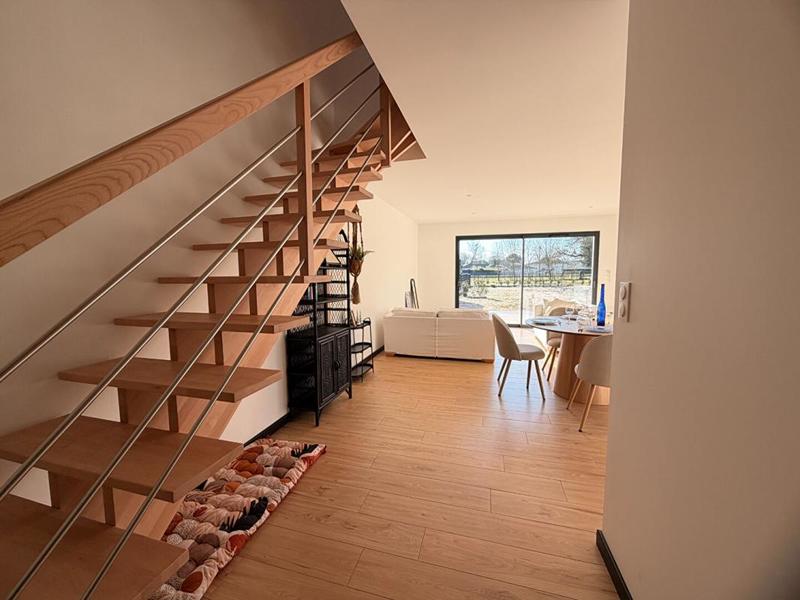 Maison - 80 m² - 4 pièces