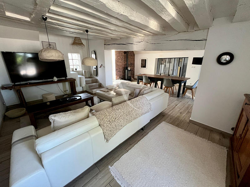 Maison - 304 m² - 6 pièces