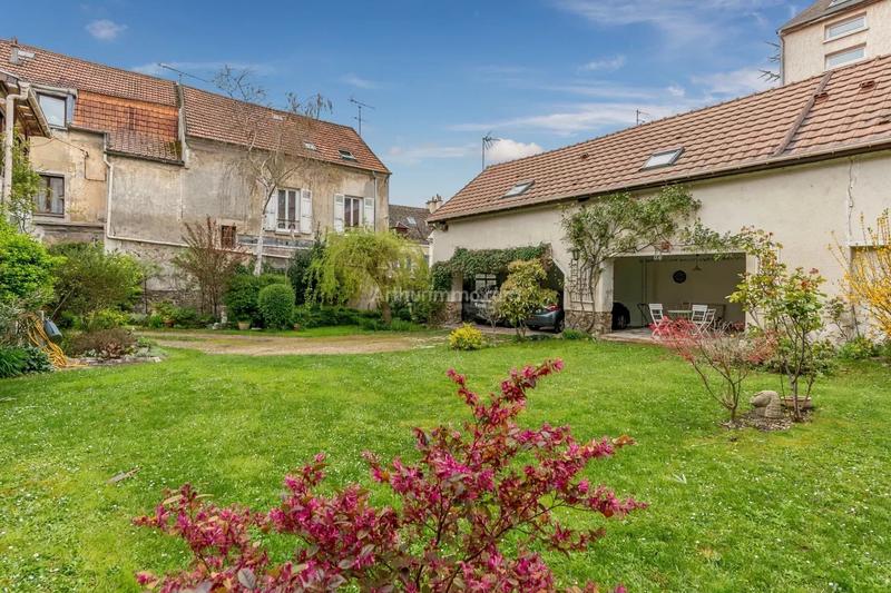 Maison - 194 m² - 7 pièces