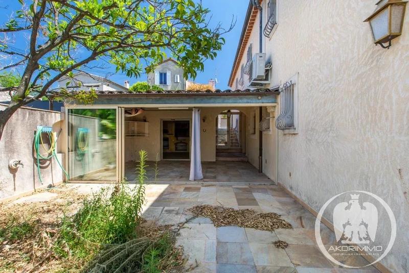 Villa - 181 m² - 7 pièces