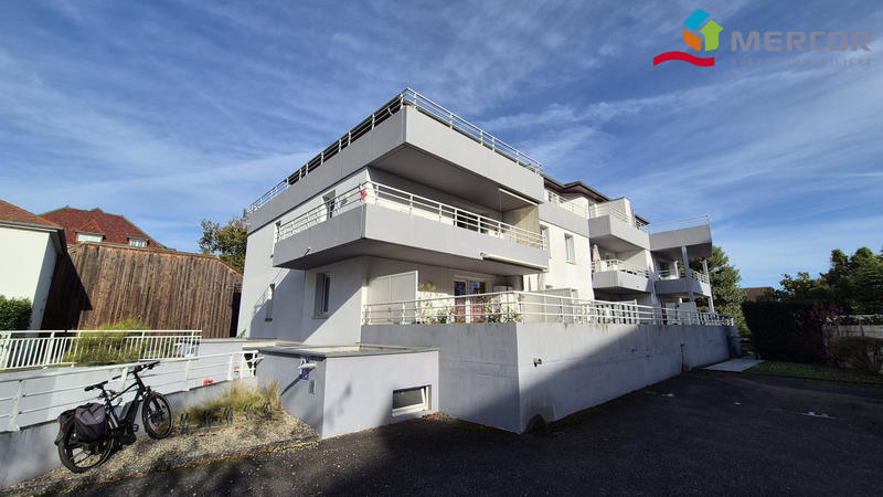 Appartement - 75 m² - 3 pièces