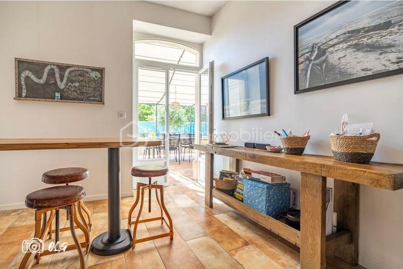 Maison de maîtres - 240 m² - 7 pièces