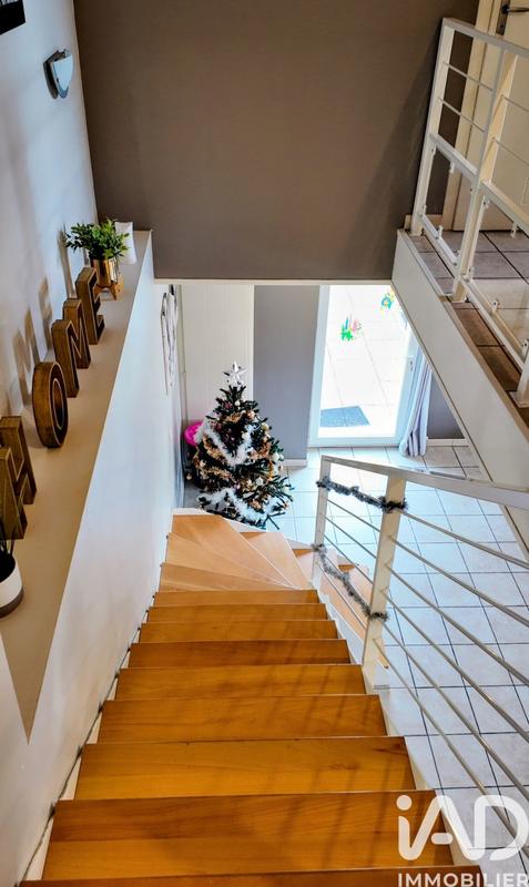 Maison - 100 m² - 5 pièces