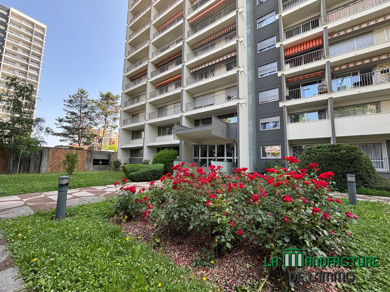 Appartement - 98 m² - 5 pièces