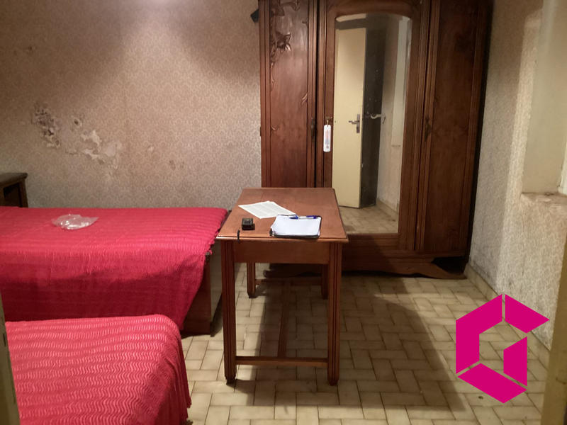 Maison traditionnelle - 168 m² - 9 pièces