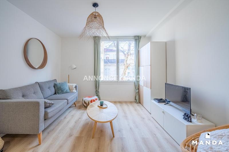 Chambre - 11 m² - 4 pièces