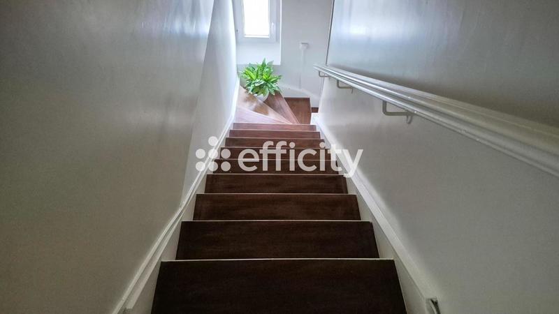 Appartement - 85 m² - 5 pièces