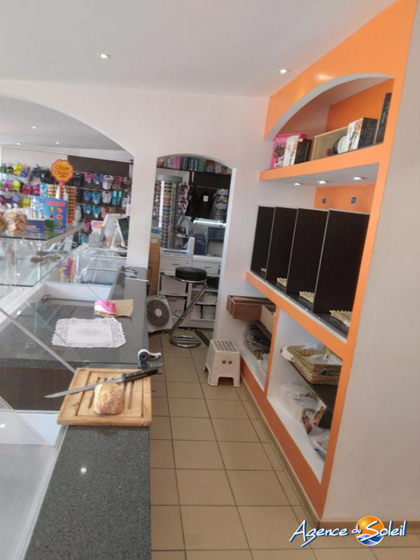 Local commercial - 100 m² - 3 pièces