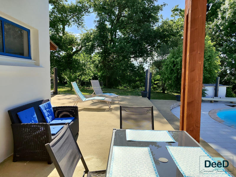 Villa - 252 m² - 7 pièces