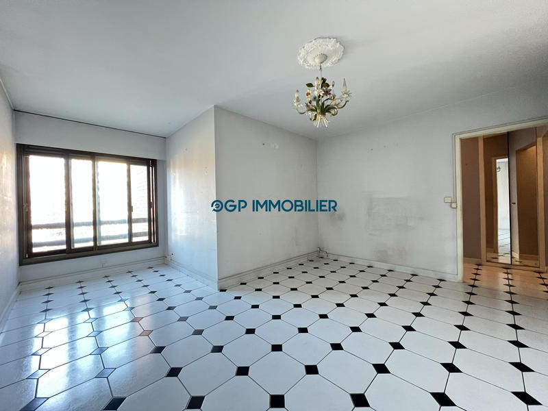 Appartement - 60 m² - 2 pièces