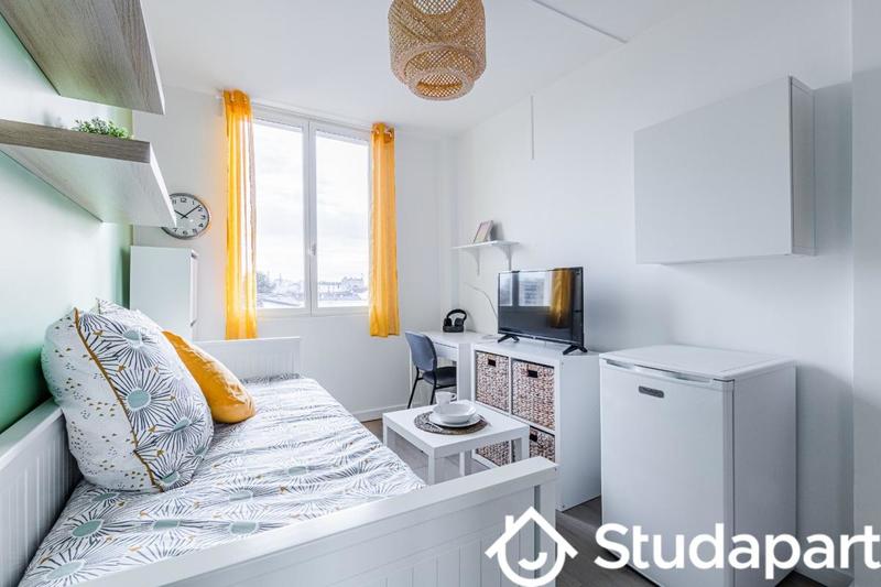 Chambre - 10 m² - 1 pièce